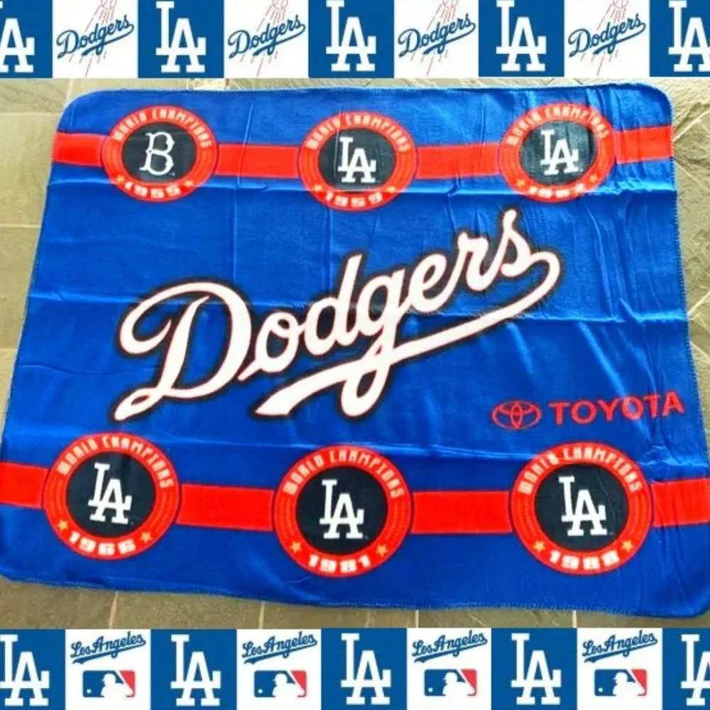 L.A. DODGERS WORLD CHAMPIONS BLANKET THE DODGERS MLB BASEBALL LOS ANGELES THROW